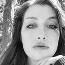 Haylie Blohm als Neya Gleaos