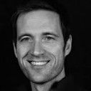 Nathan Roach als Police Booking Officer (Bluebird 2013)