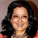 Moushumi Chatterjee als Minu