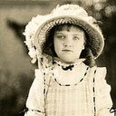 Josephine Adair als Helen Raymond - as a child