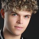 Jake Katzman als Sam