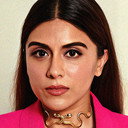 Zoa Morani als Vandana