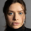 Noemi Krausz als Snowboarder