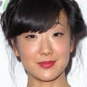 Jennifer Kim als Sue