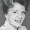 Carmen Zapata als Mrs. Landeros