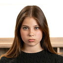 Emma Schmitt als Aspen Vanetti (Unit 118)