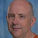 Colum Higgins als Raffle Host