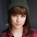 Renée Felice Smith als Missy