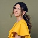 Sutton Foster als Kerry