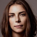 Cara Ronzetti als Joelle