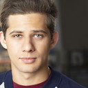 Michael Perez als 16-year-old Sam