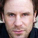 Stuart G Murphy als Anton