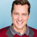 Jonathan Flanders als Manager Craig