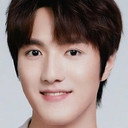 Du Rongyi als Young Master Qi