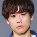 内野孝聡 als Shopkeeper (voice)