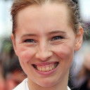 Isild Le Besco als Emma