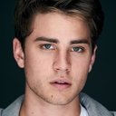 Carson Rowland als Brent Kilby