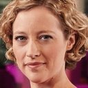 Cathy Newman als Self - Reporter