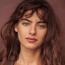 Nina Aboutajedyne als Cassandre
