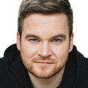Toni Michael Sattler als Spielleiter
