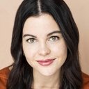 Diana Botelho-Urbanski als Bartender / Andi