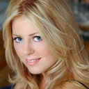 Ilona Alexandra als Red Carpet Celebrity (uncredited)