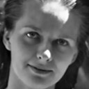 Virginia Nicolson als Keystone Cop