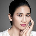 Crisel Consunji als Evelyn Santos