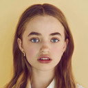 Nell Fisher als Self - Holly Wheeler