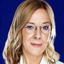 Olja Bećković als Alka