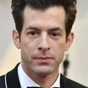 Mark Ronson als Agency Control Room Technician (voice)