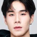 Tar Vacharathorn Wongyai als Lert