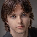 Logan V Davoli als Emmett's Older Son (uncredited)