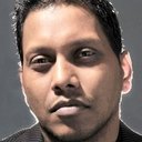 Oudesh Rughooputh als Réceptionniste