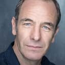 Robson Green als Dominic Milne