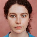 Molly Vevers als Heather Shaw