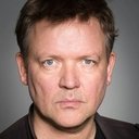 Justus von Dohnányi als Harry