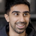 Vikram Barn als Self