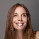 Linda van der Steen als Estrild