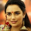 Shweta Menon als Maya Krishnan