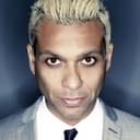 Tony Kanal als Narrator (voice)