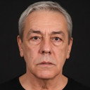 Münir Akça als Niko