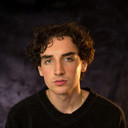 Campbell Wallace als John Darling