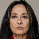 Sevda Ferdağ als Sevda Yıldız