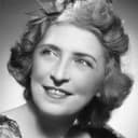 Leona Anderson als Leona