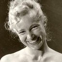 Virginia Bell als Self