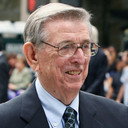 Lou Carnesecca als Self