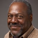 Frankie Faison als Whitney Daniels