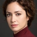 Erika Bleda als Profesora de Sara