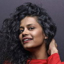 Palomi Ghosh als Jenny